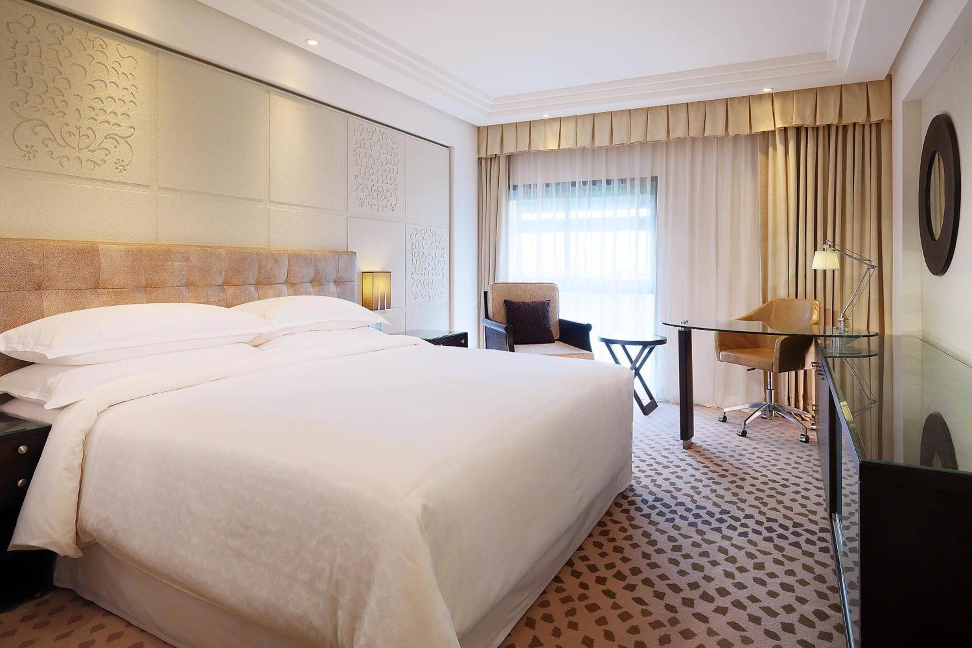 Sheraton Lagos Hotel Exterior photo